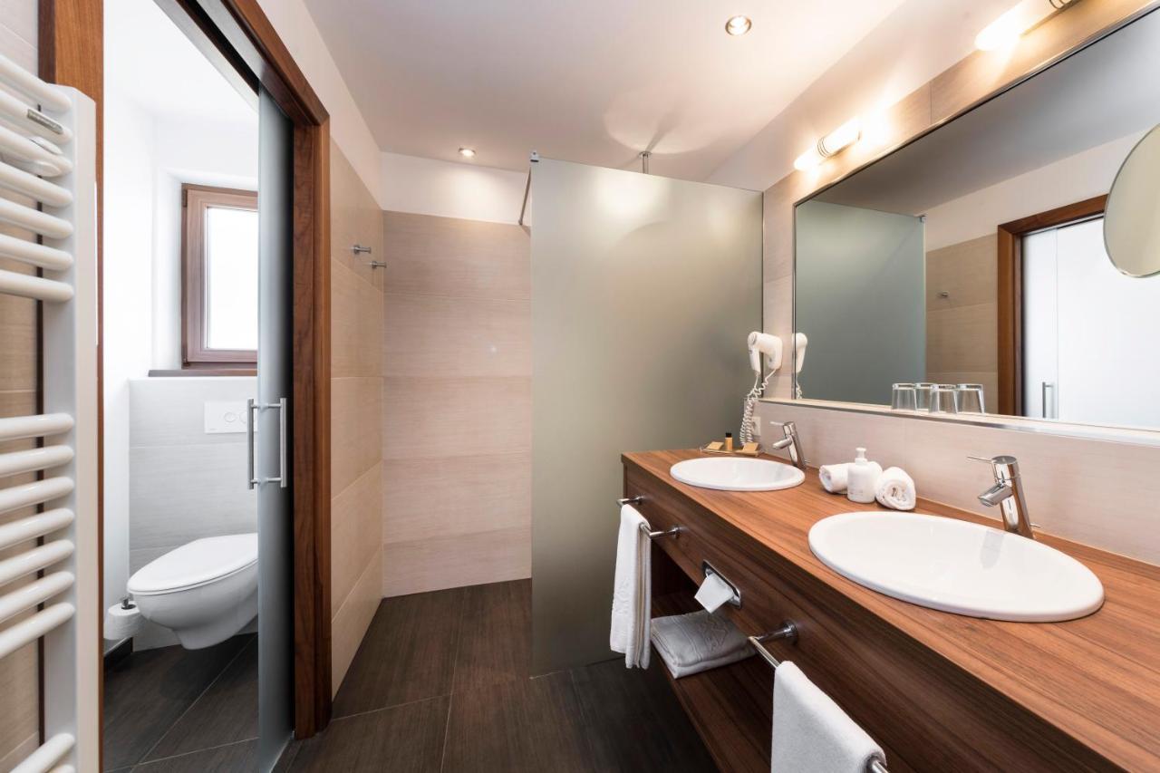 Large Suite